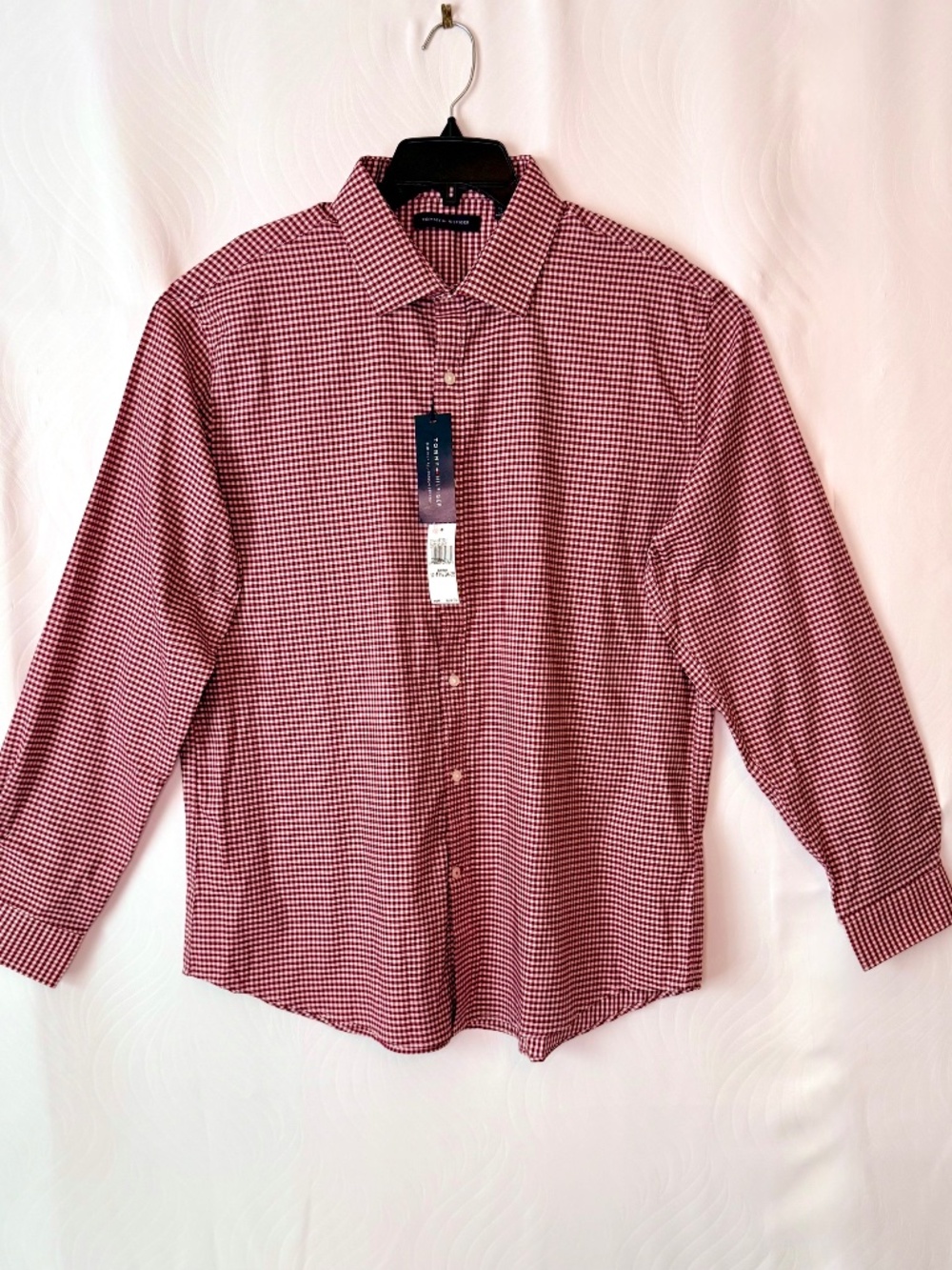 Tommy Hilfiger Men’s All-Season Stretch Dress Shirt, XL